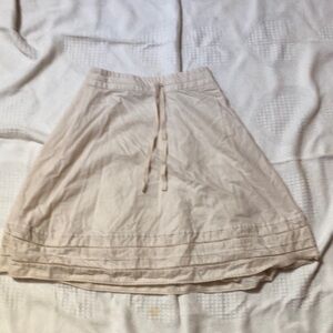 Banana Republic Flowy Cream Skirt